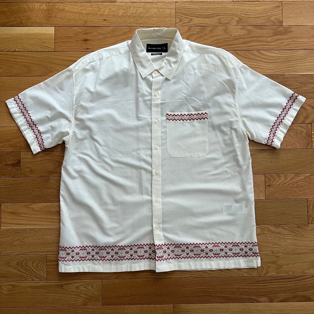 Abercrombie & Fitch Men's Camp Collar Oversized Short Sleeve Button-Up Shirt